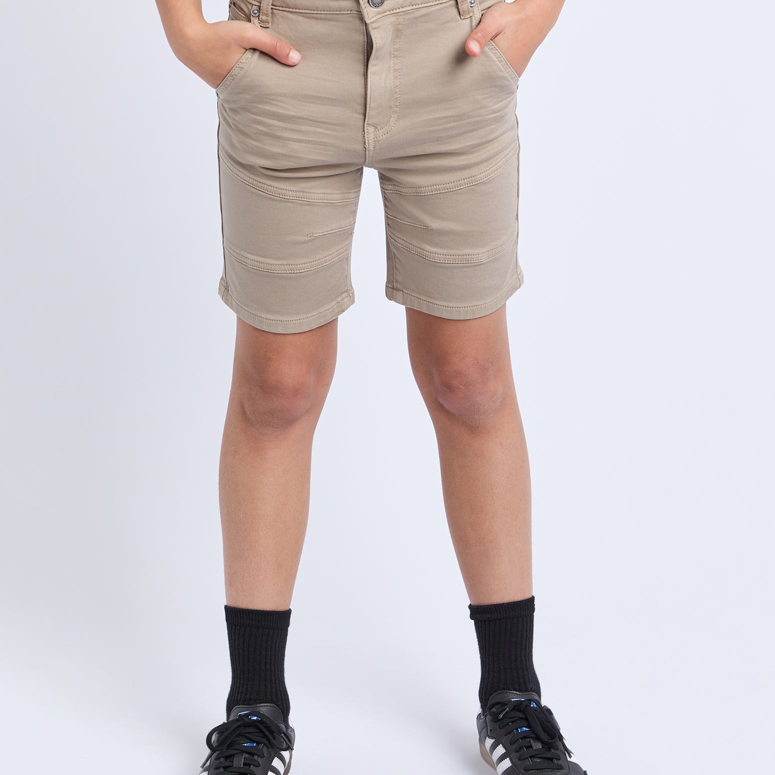 Teen Como Short Sand