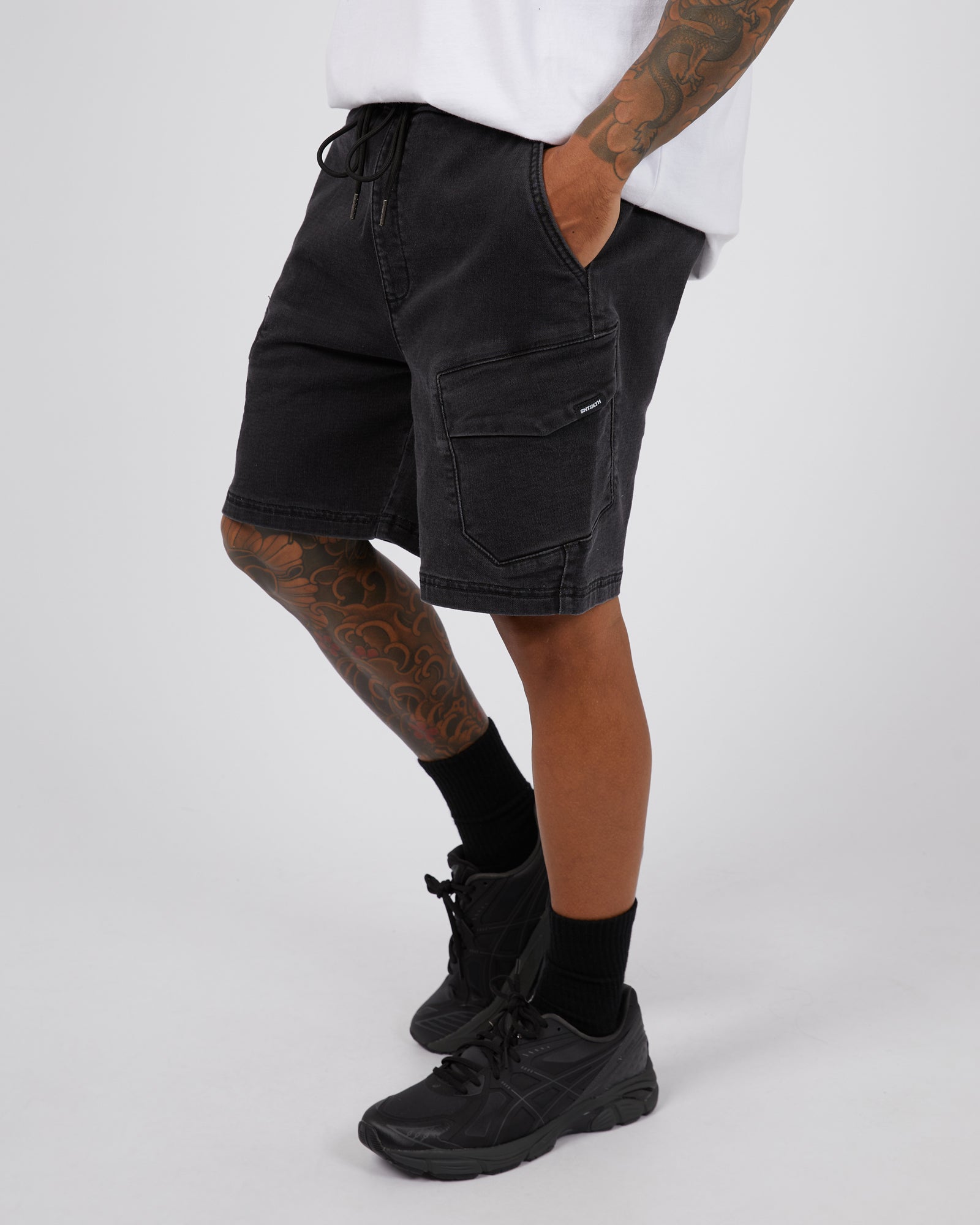 Gully Cargo Short Washed Black