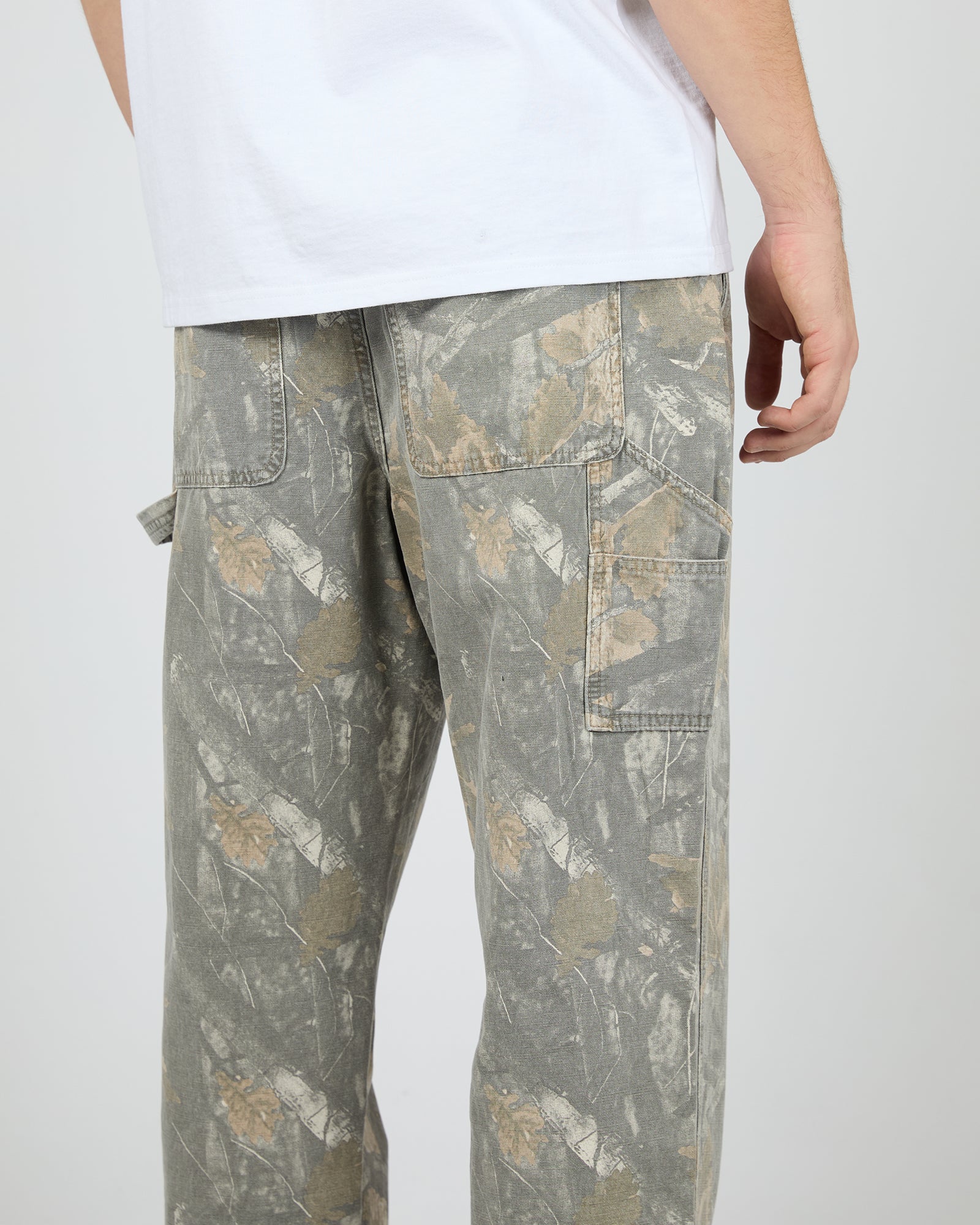 4353049.CAMO_8_1759891321000