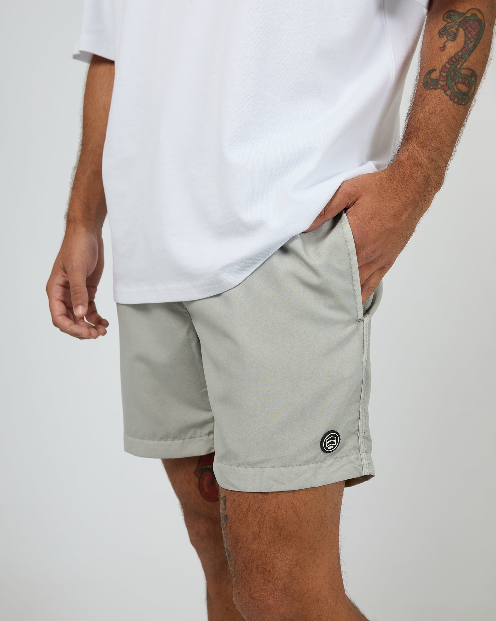 Illusion Short Grey