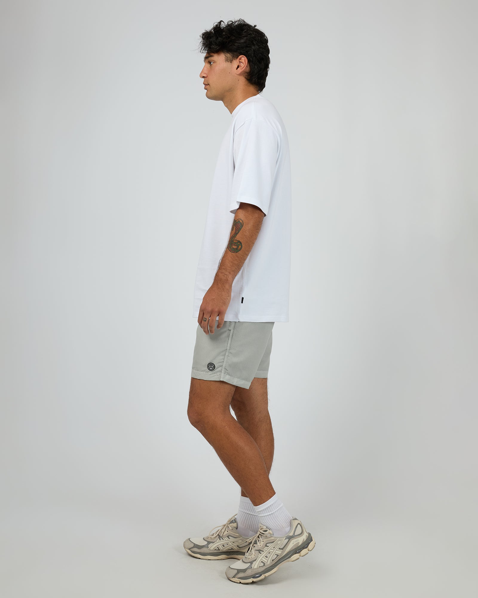 Illusion Short Light Grey