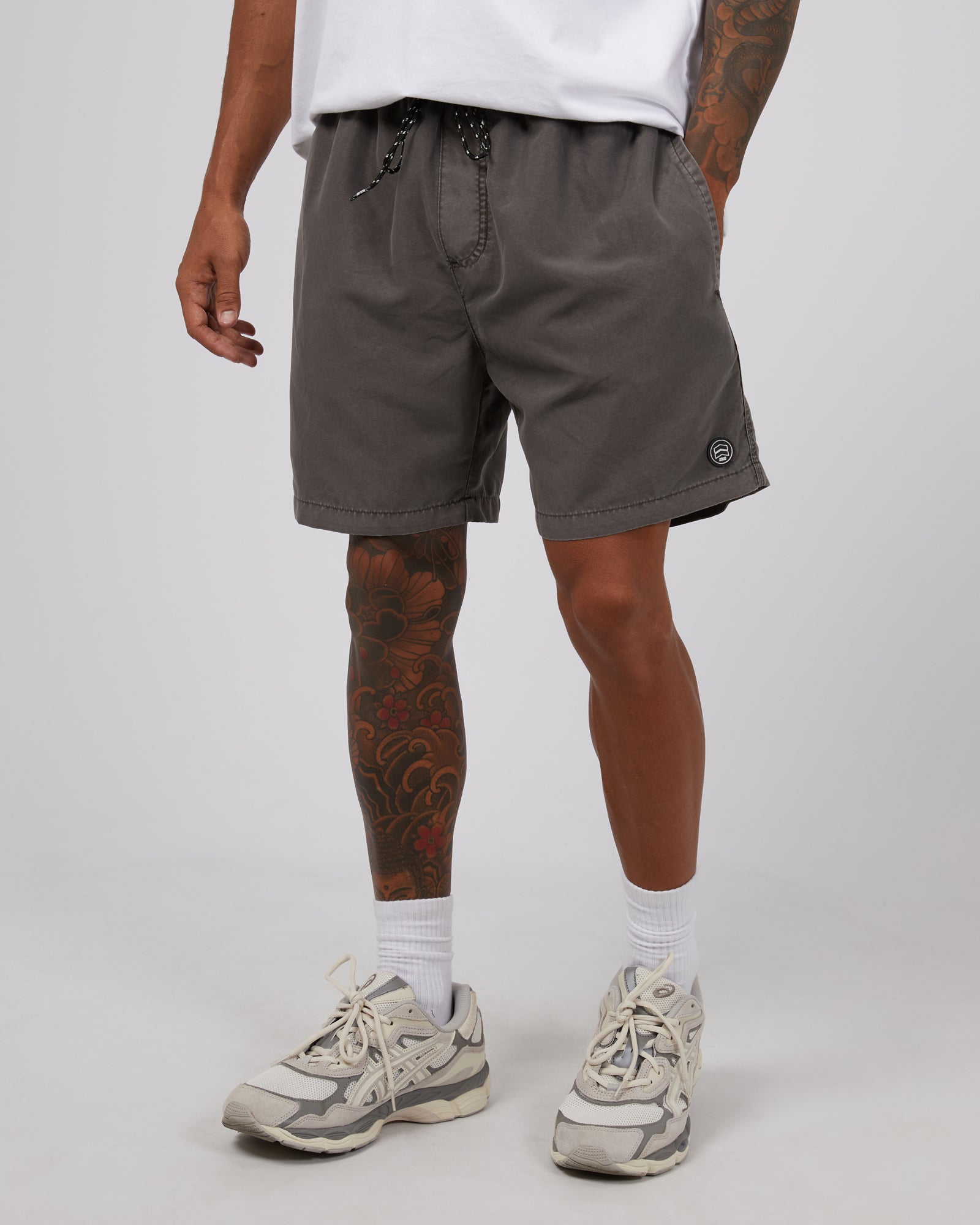 Illusion Short Washed Black