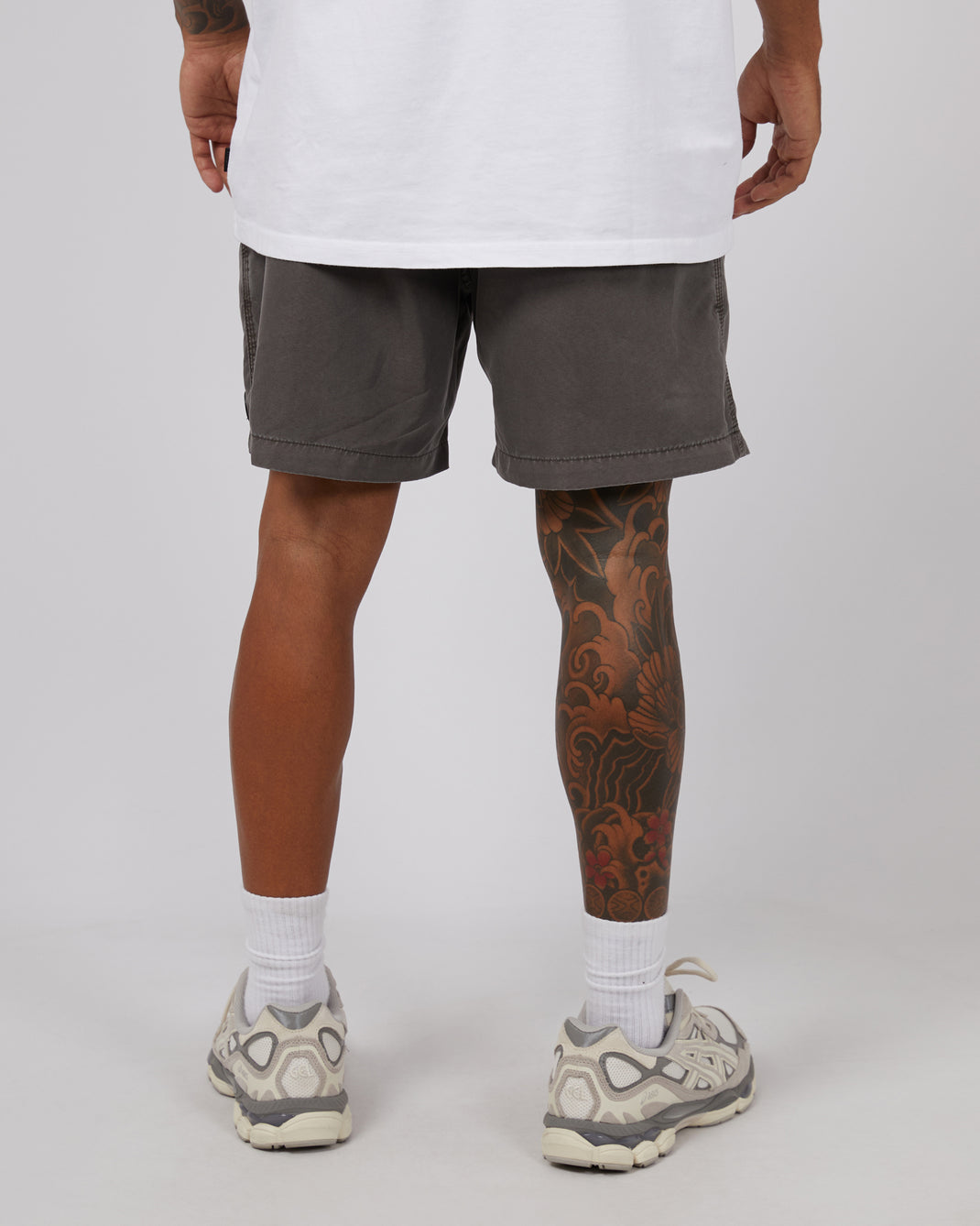 Illusion Short Washed Black