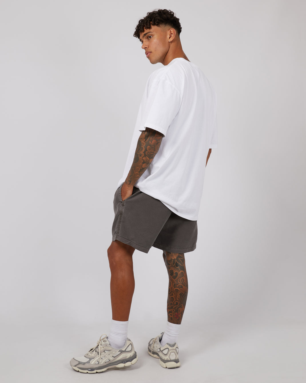 Illusion Short Washed Black