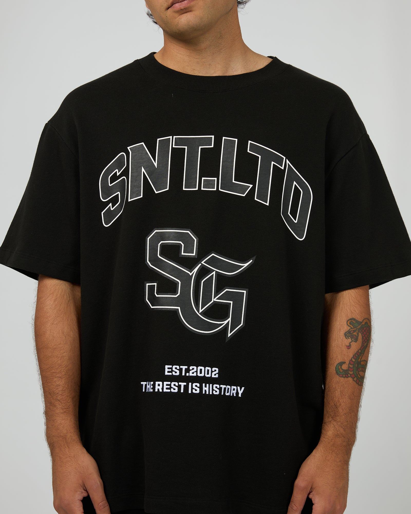 Conquered Loopback Tee Black