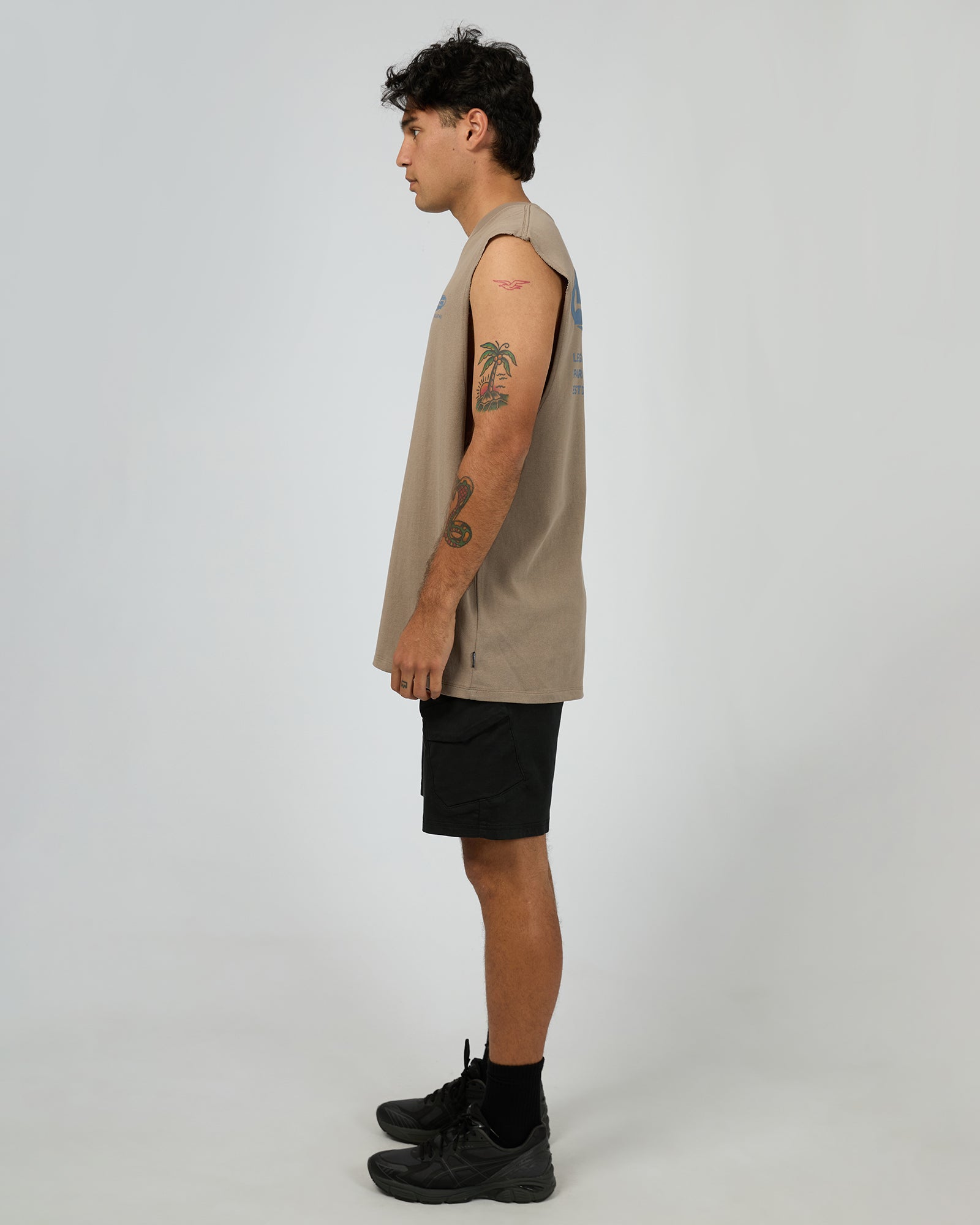 Saturn Muscle Brown