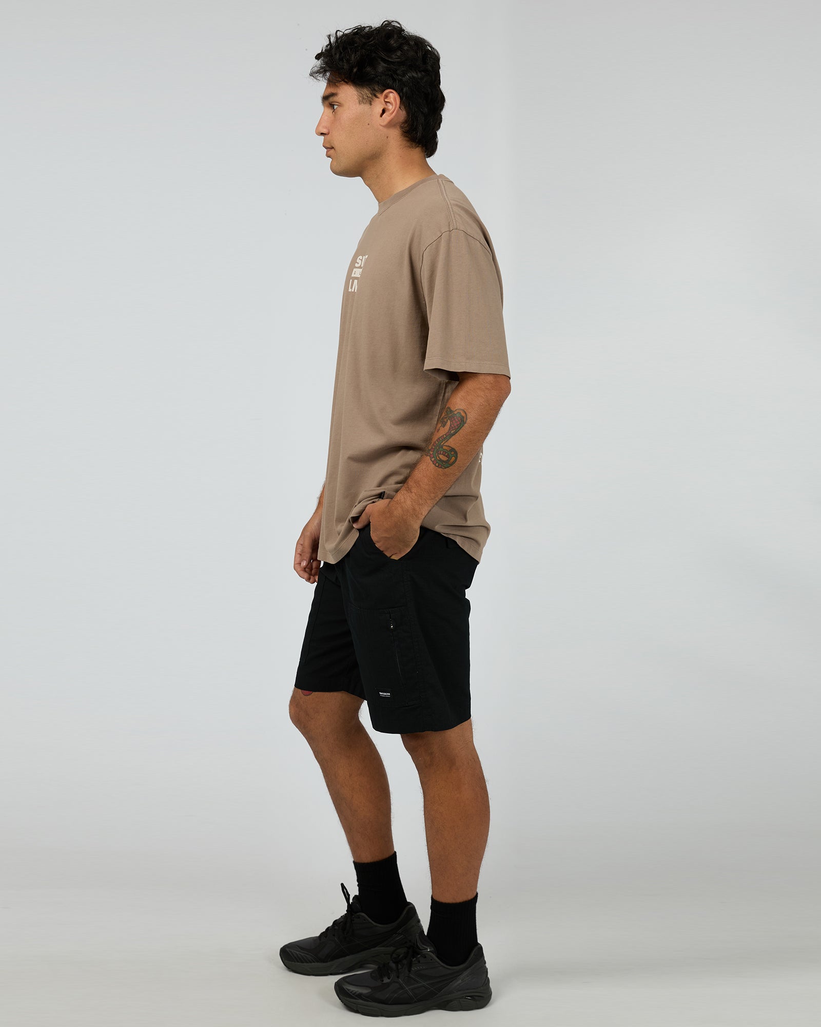 Shop Tee Brown