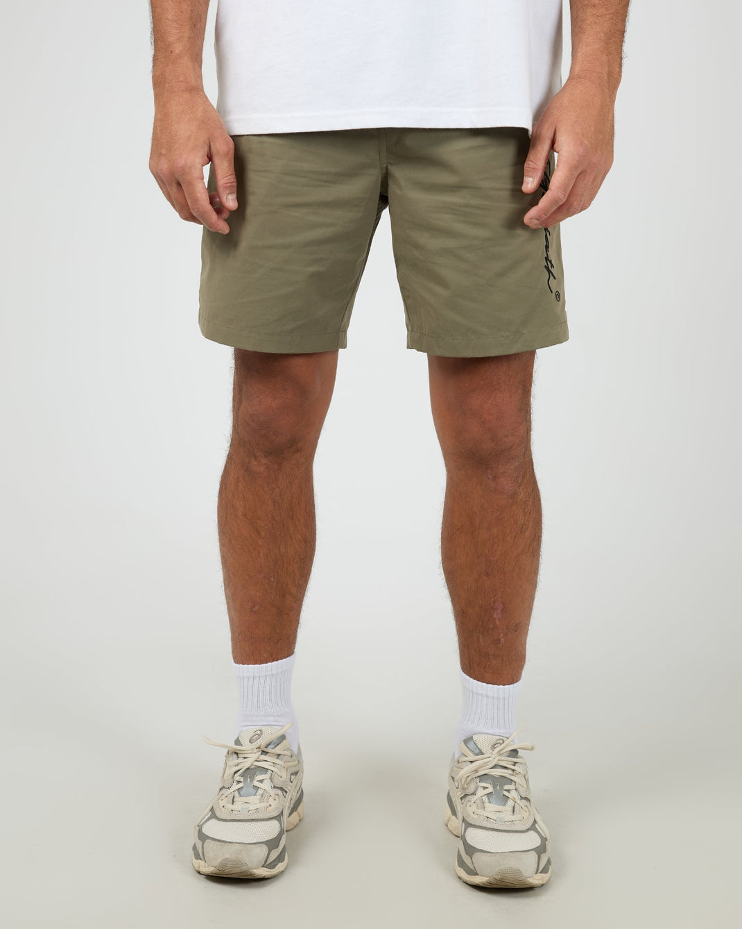 Embroided Volley Olive
