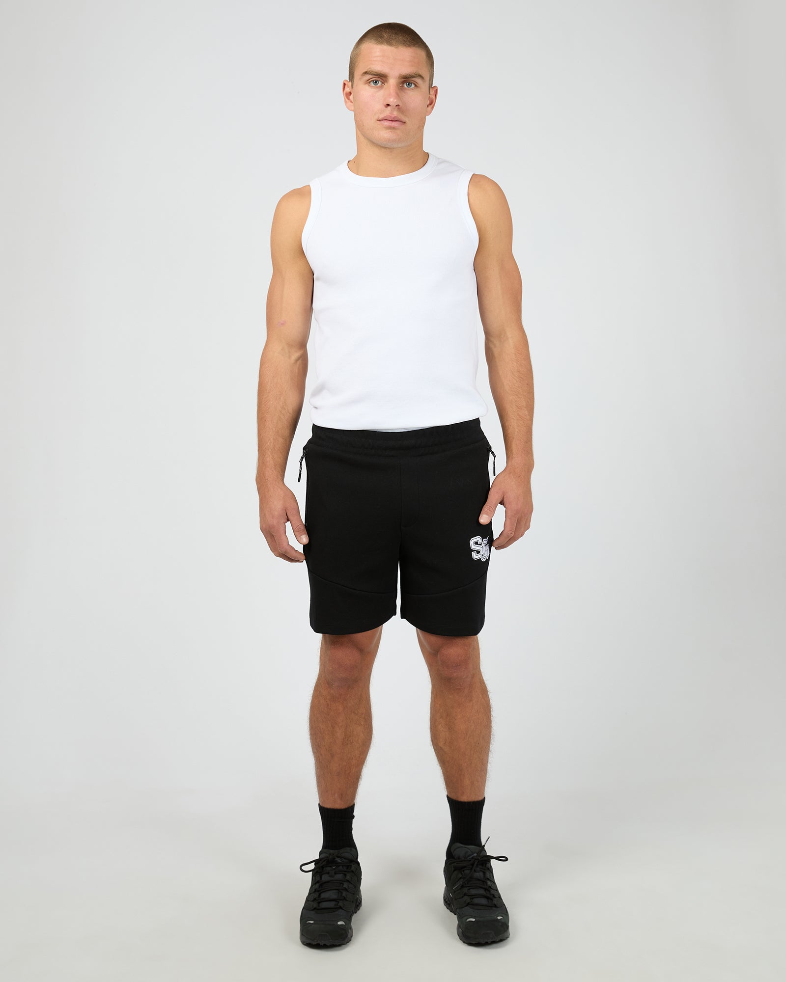 Interval Short Black