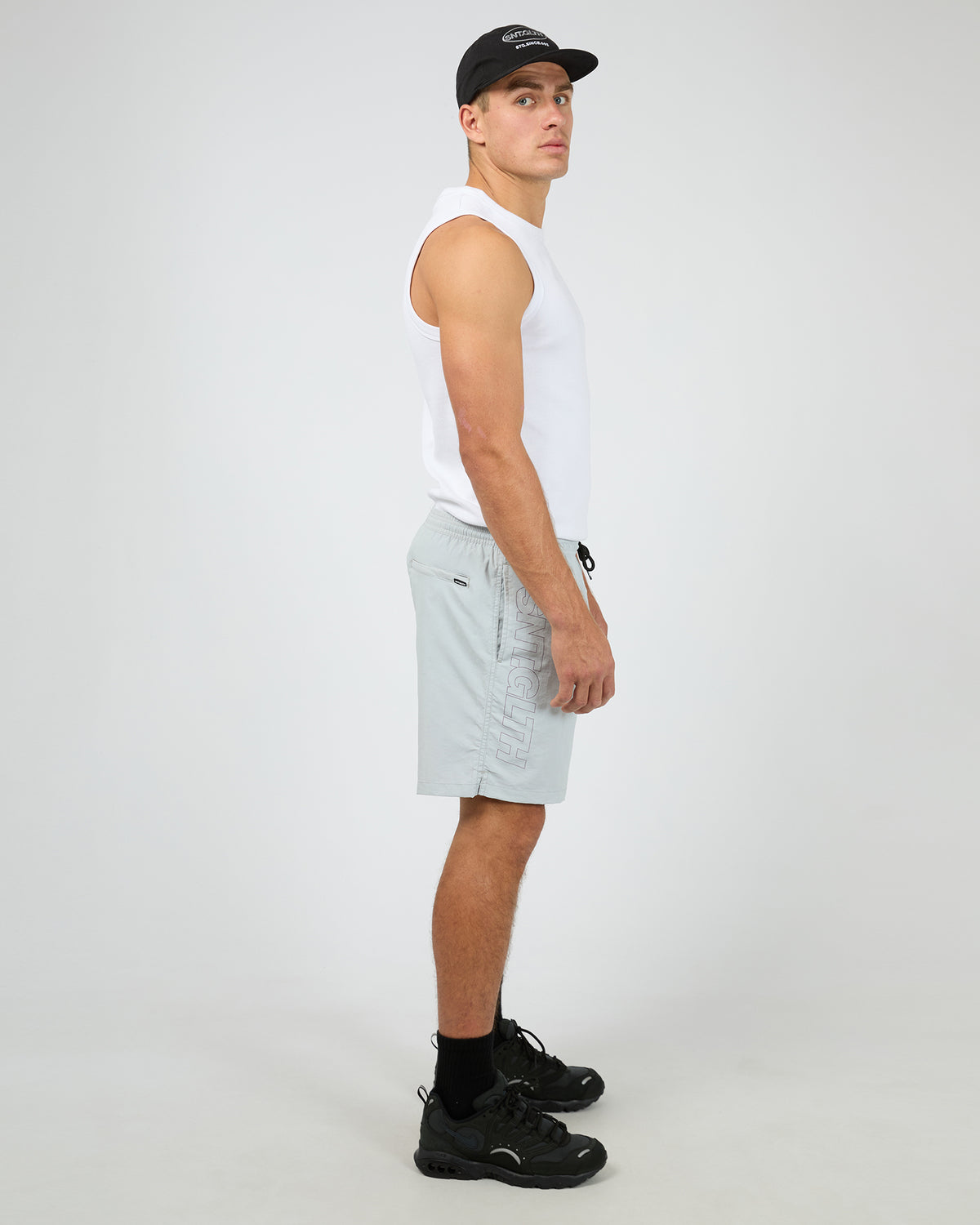 Short Circuit Short Grey