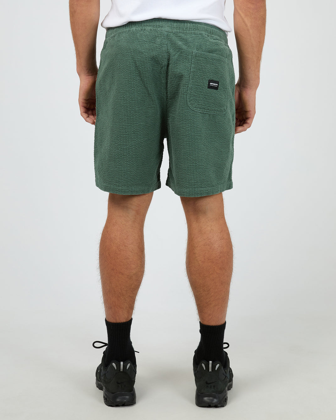 Squared Texture Short Green