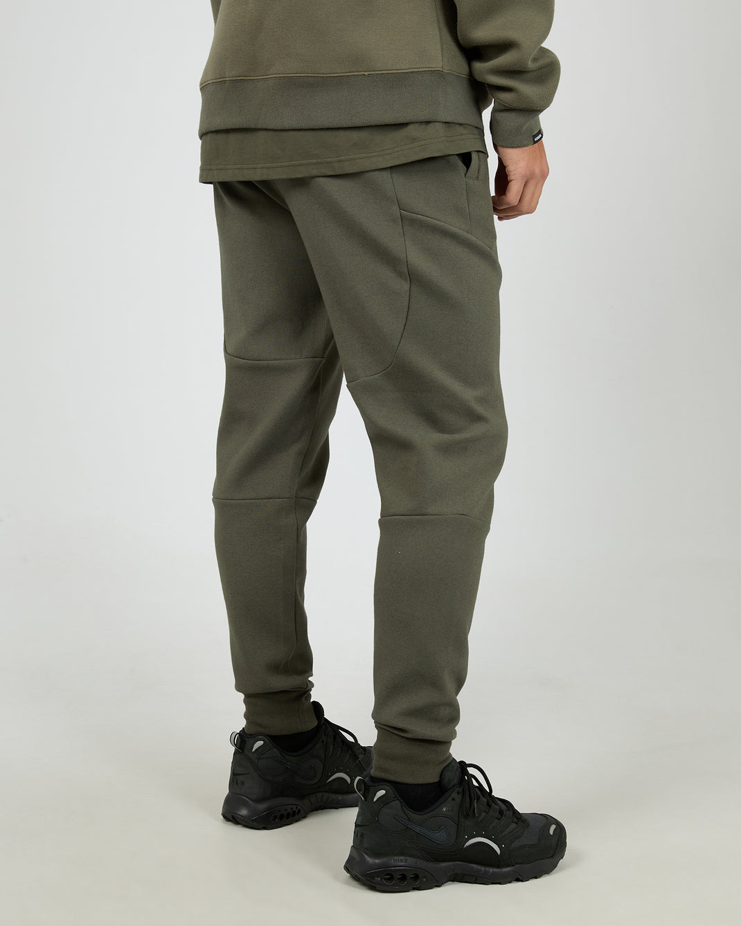 4374002.KHAK_7_1769658175000
