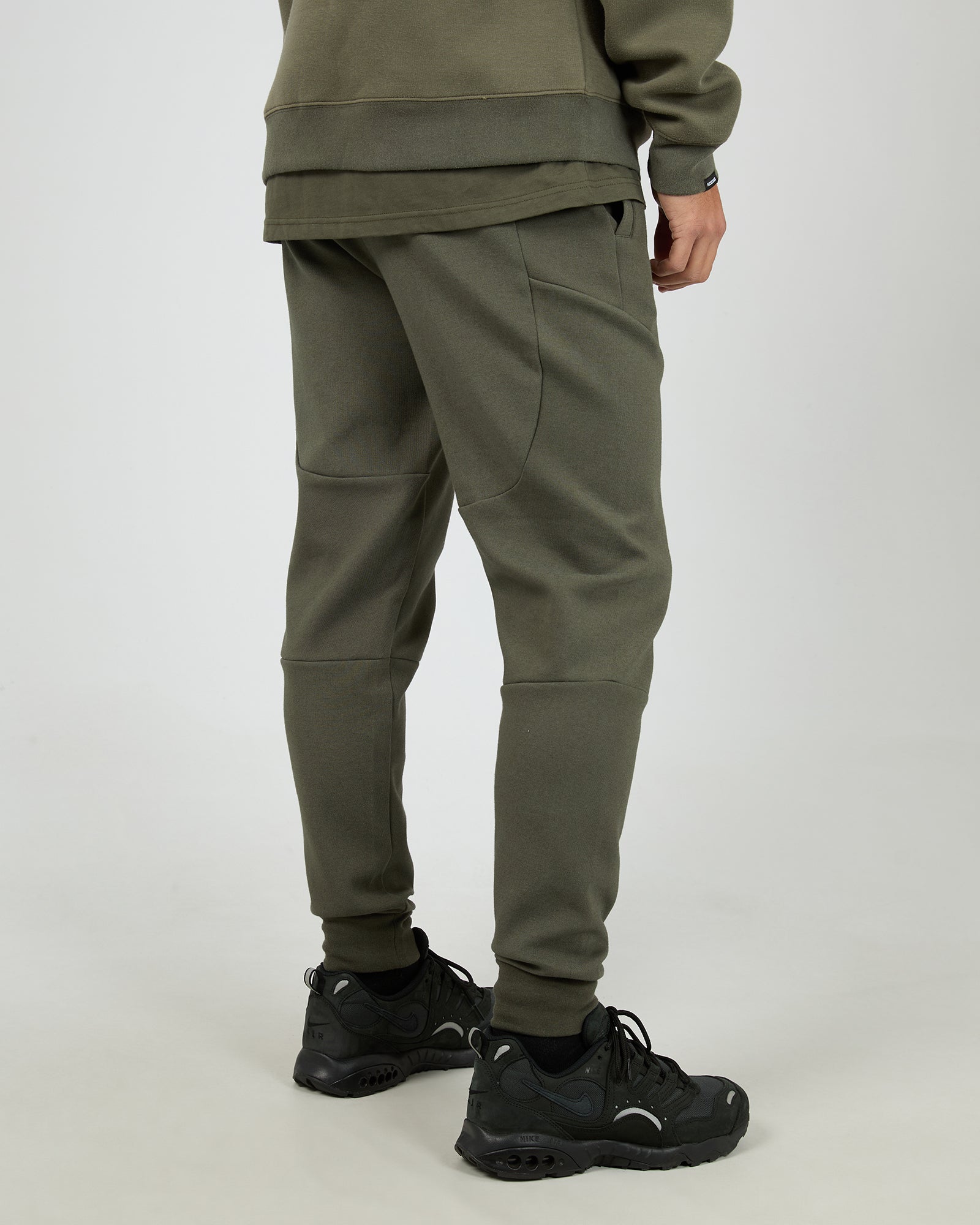 4374002.KHAK_7_1769658175000