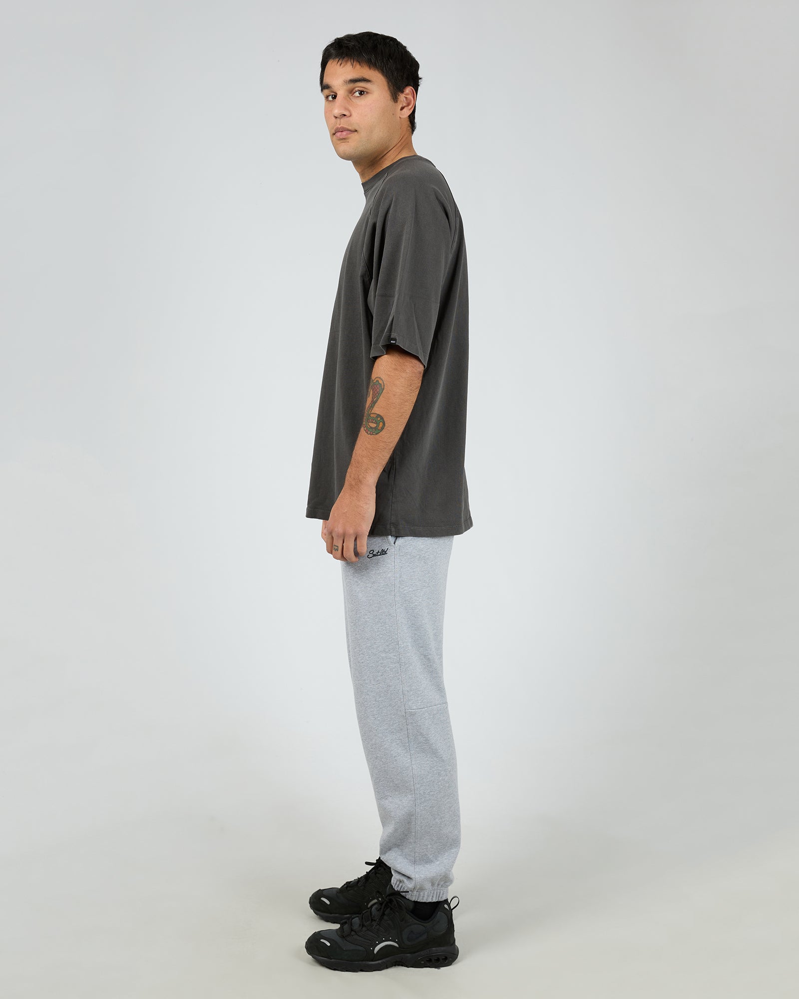 Radio Tee Coal
