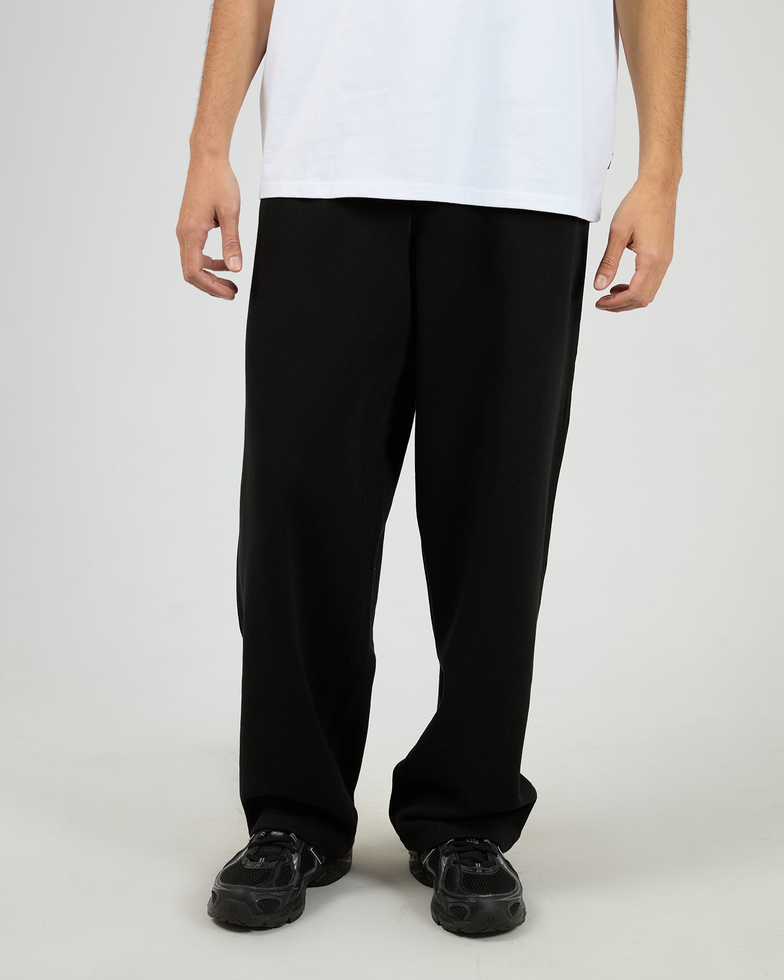 Wide Leg Trackpant Black