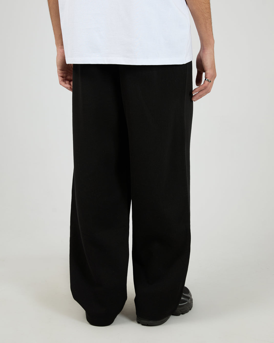 Wide Leg Trackpant Black