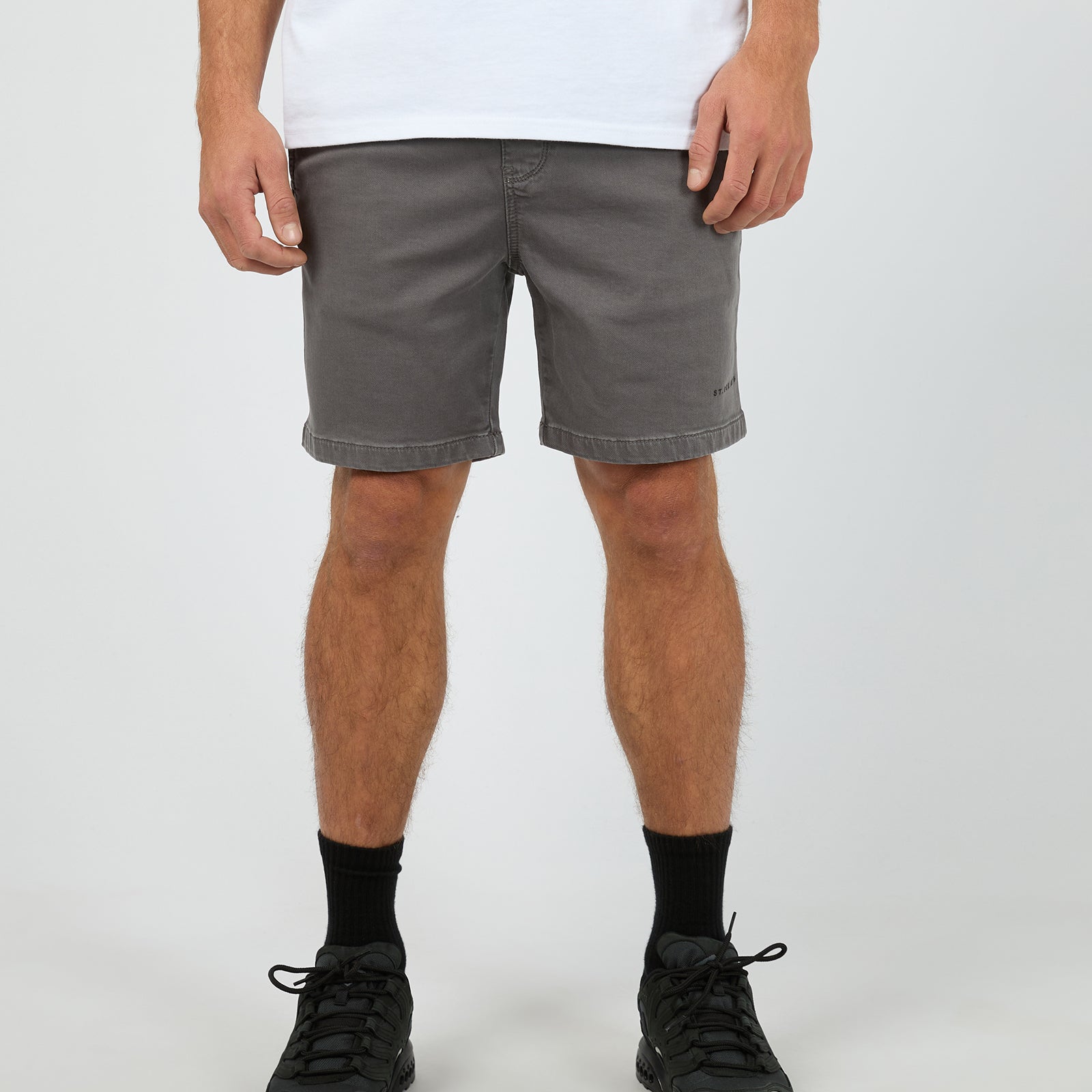 Fairhaven Short Dark Grey