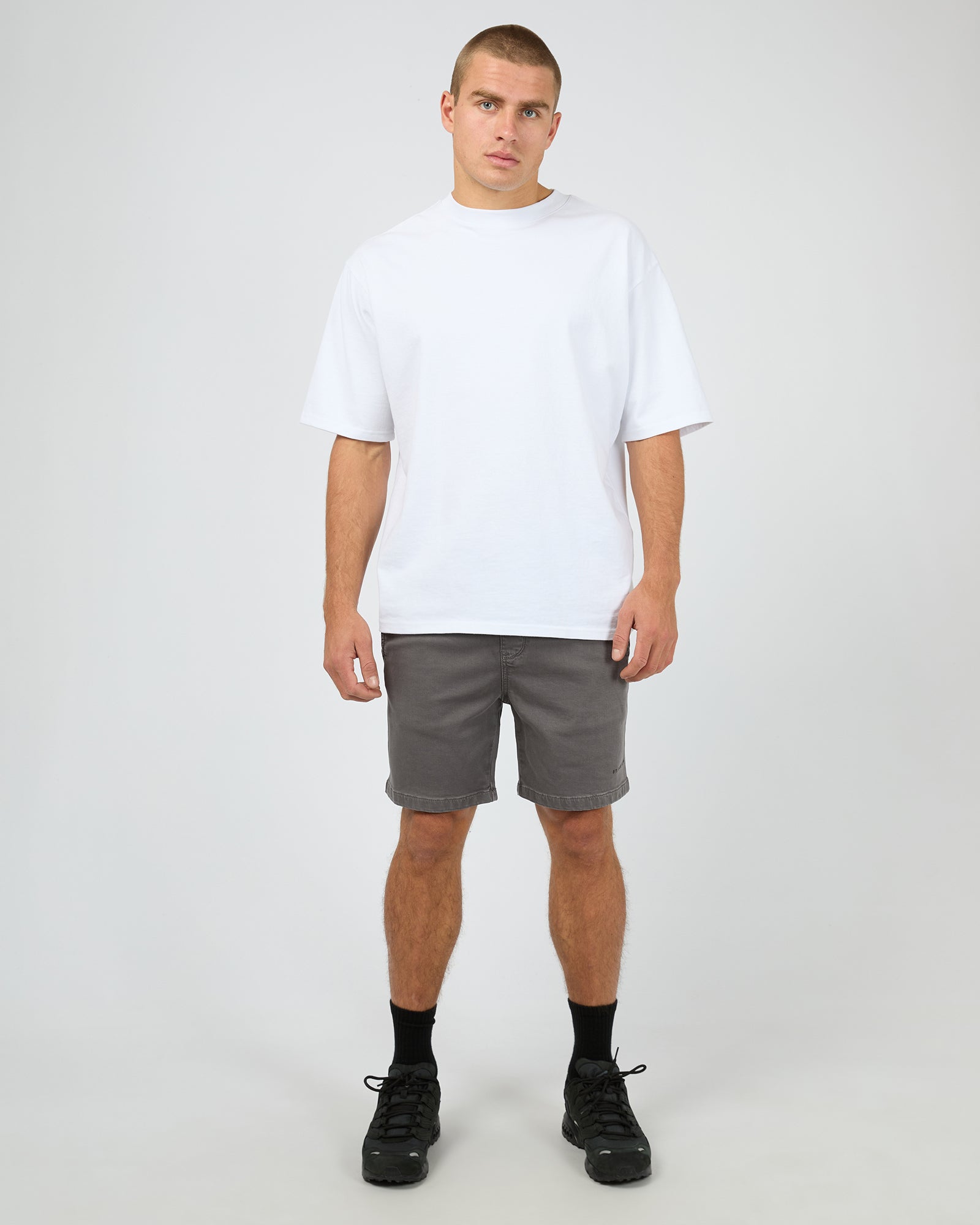 Fairhaven Short Dark Grey