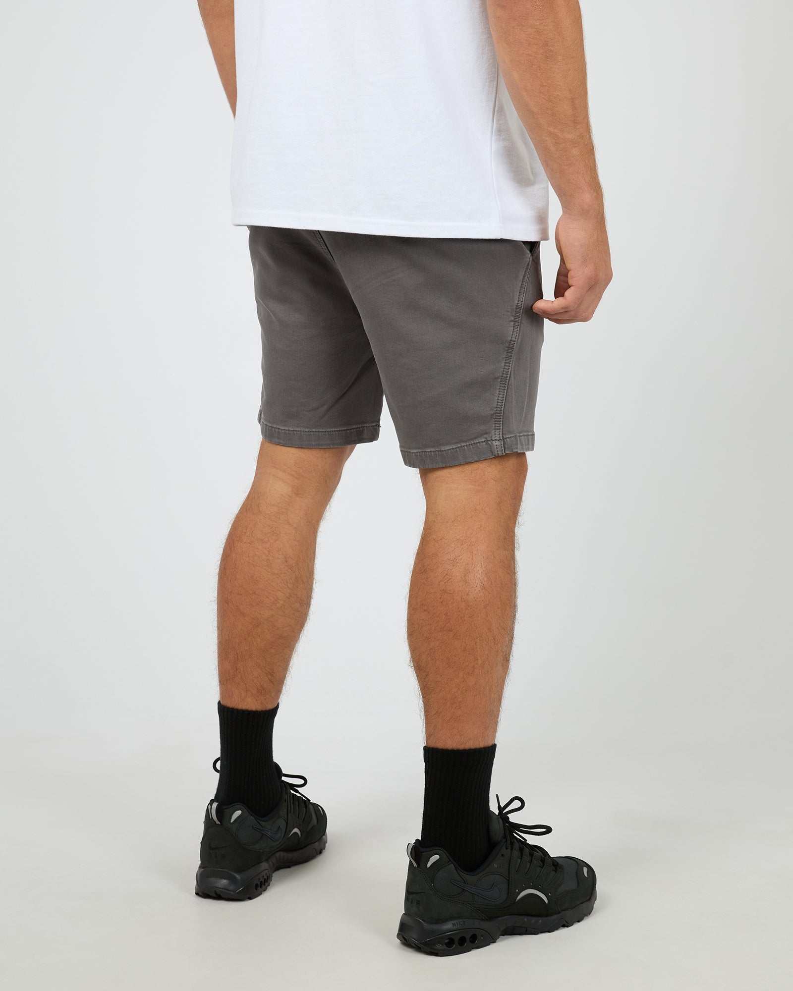 Fairhaven Short Dark Grey