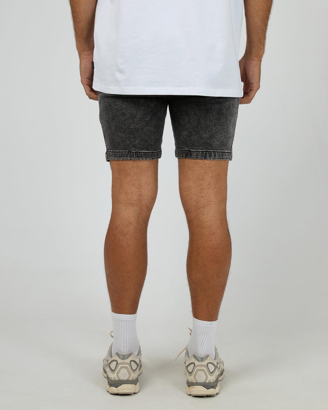 Fairhaven Short Washed Black