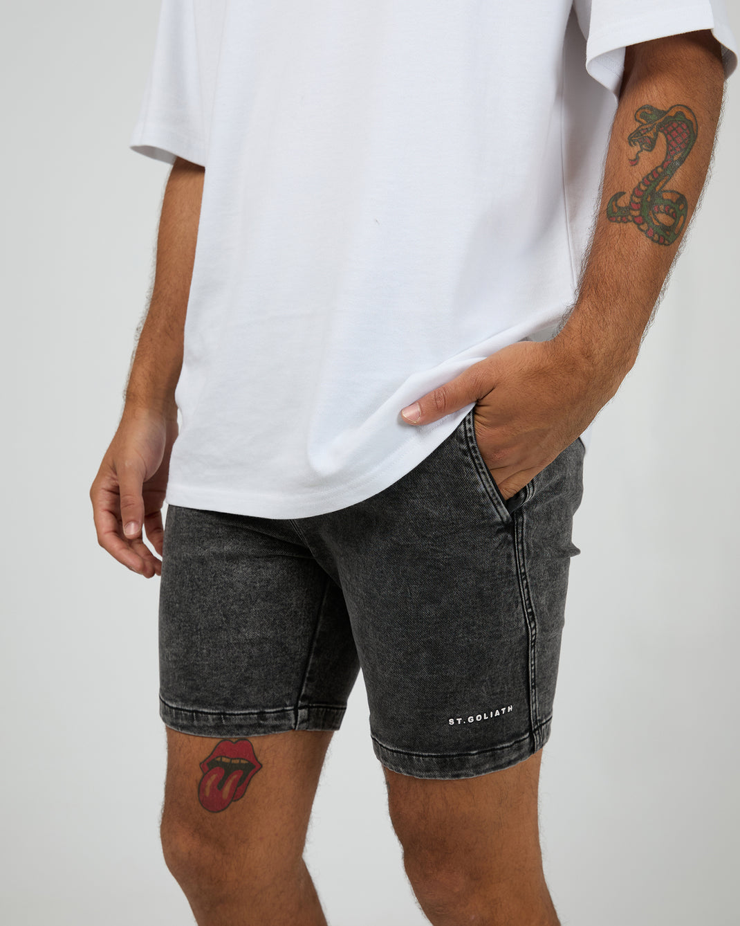 Fairhaven Short Washed Black